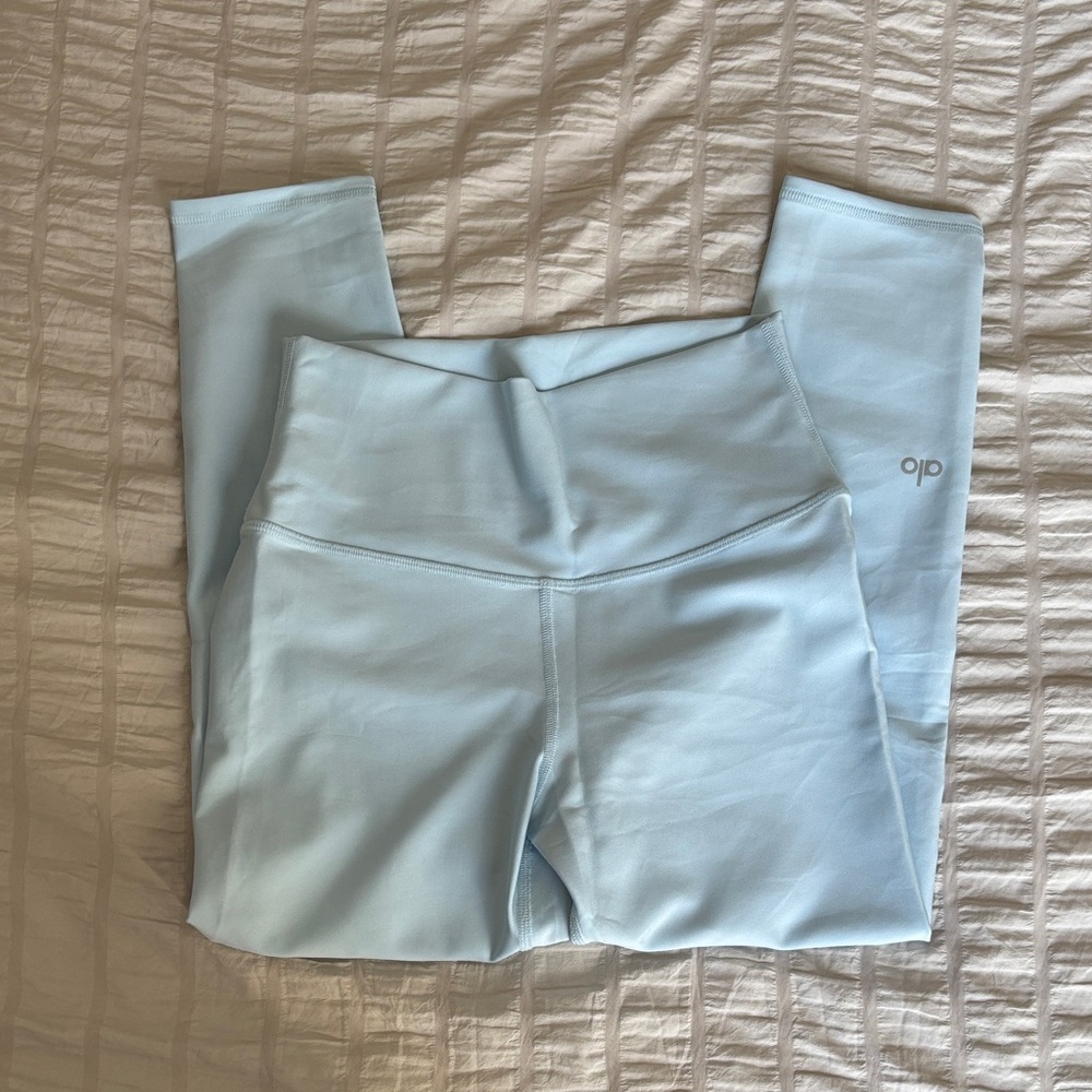 ALO Yoga Airlift Crop leggings
